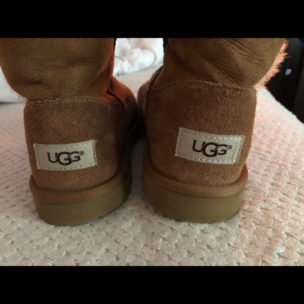 UGGs - Picture 8 of 8